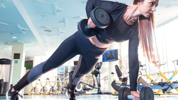 Cómo ganar fuerza sin volumen muscular: guía práctica